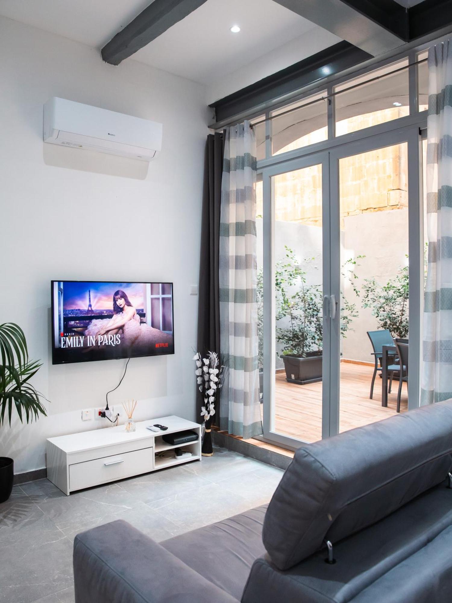 Valletta Waterfront Backyard Flat By Arcobnb フロリアーナ エクステリア 写真