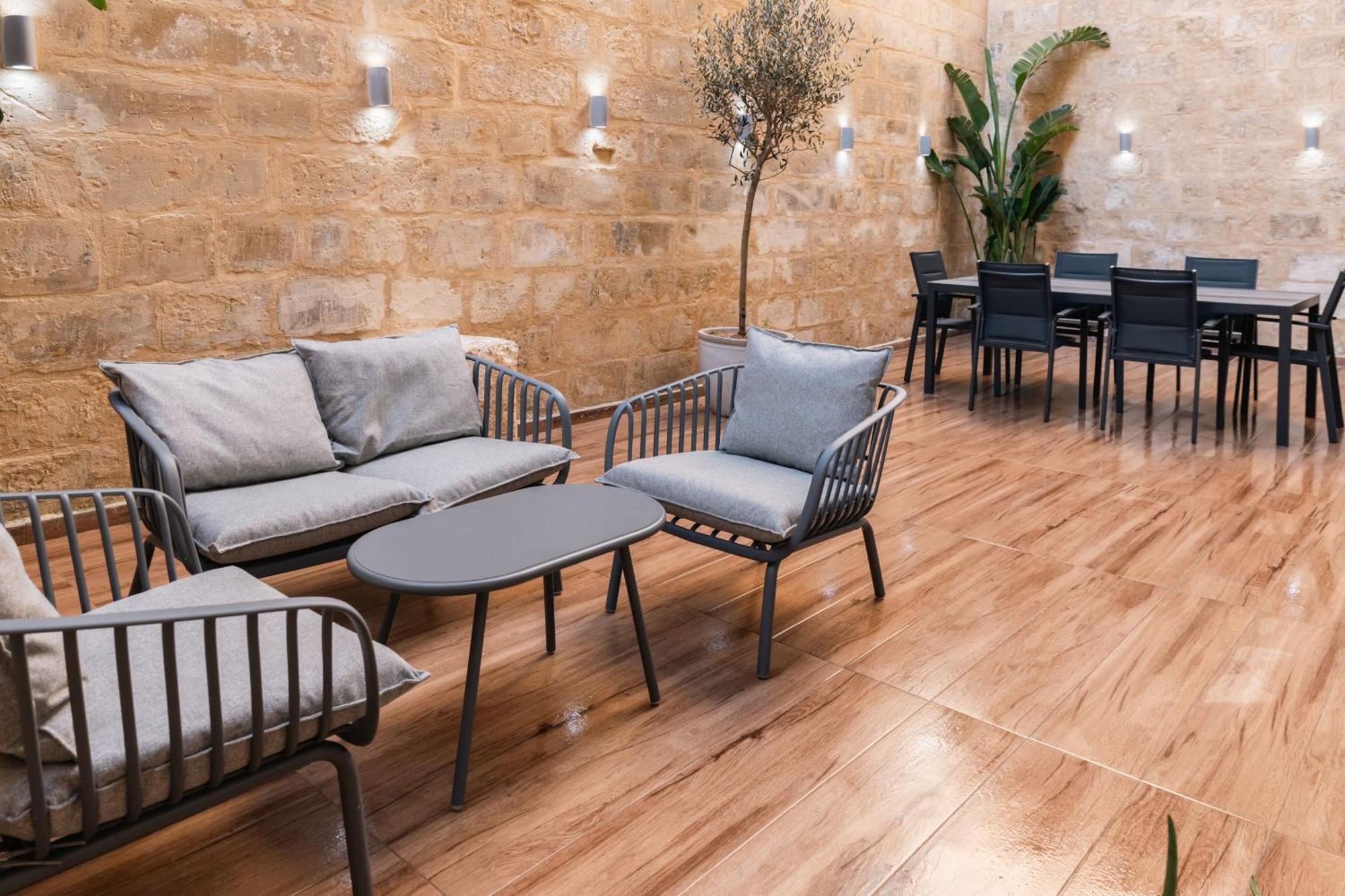 Valletta Waterfront Backyard Flat By Arcobnb フロリアーナ エクステリア 写真